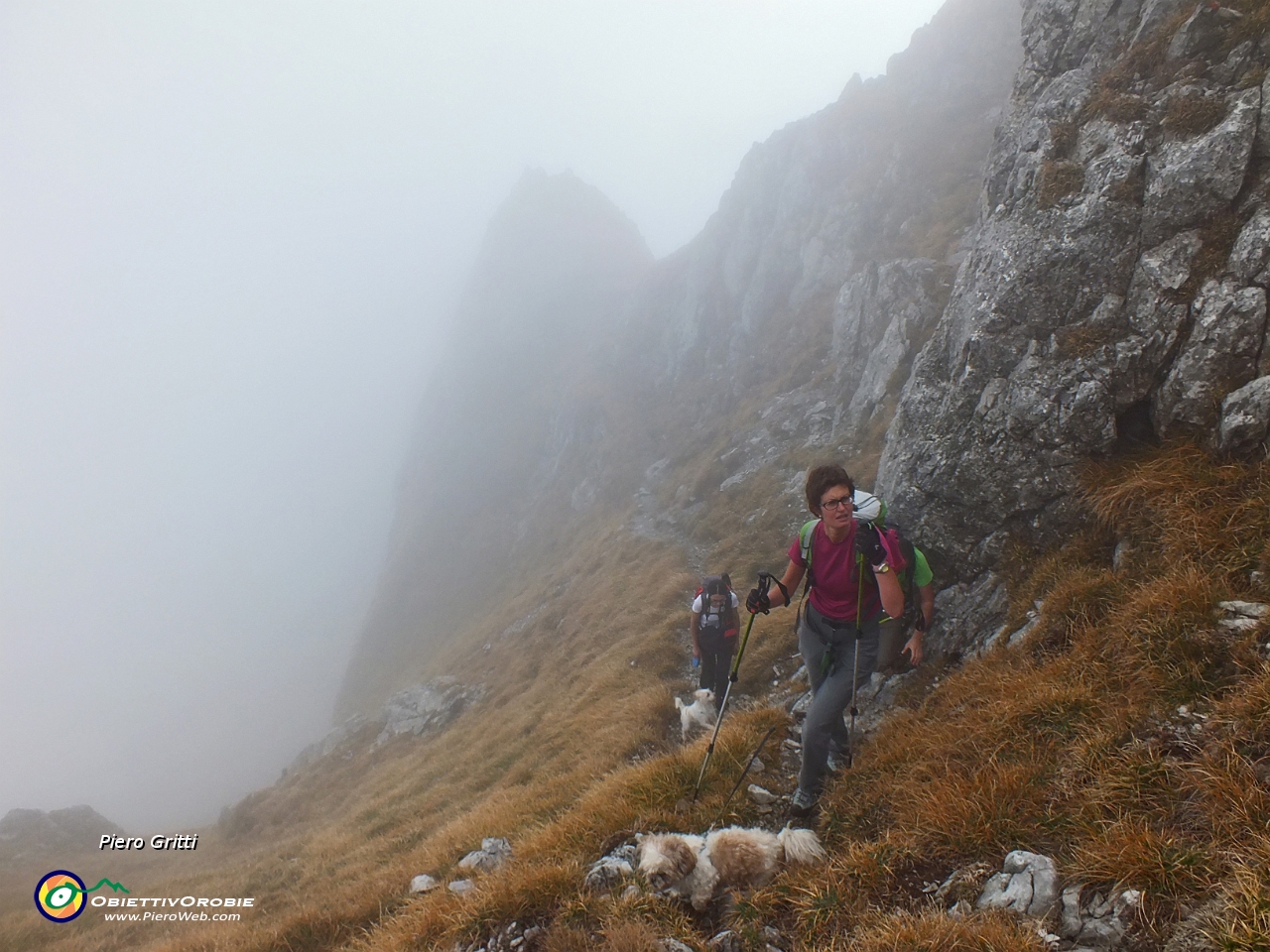 42 la nebbia non molla....JPG